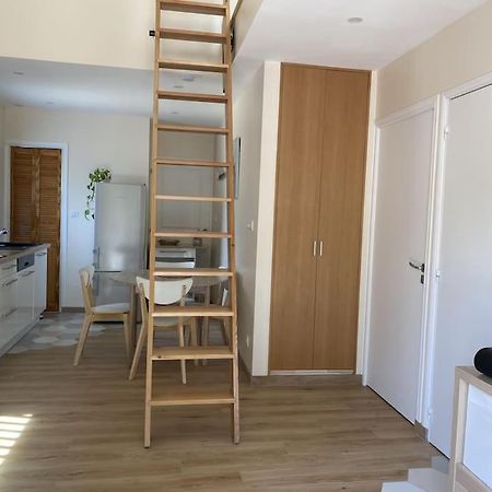 Appartement Climatise Avec Terrasse Cours  Exterior foto